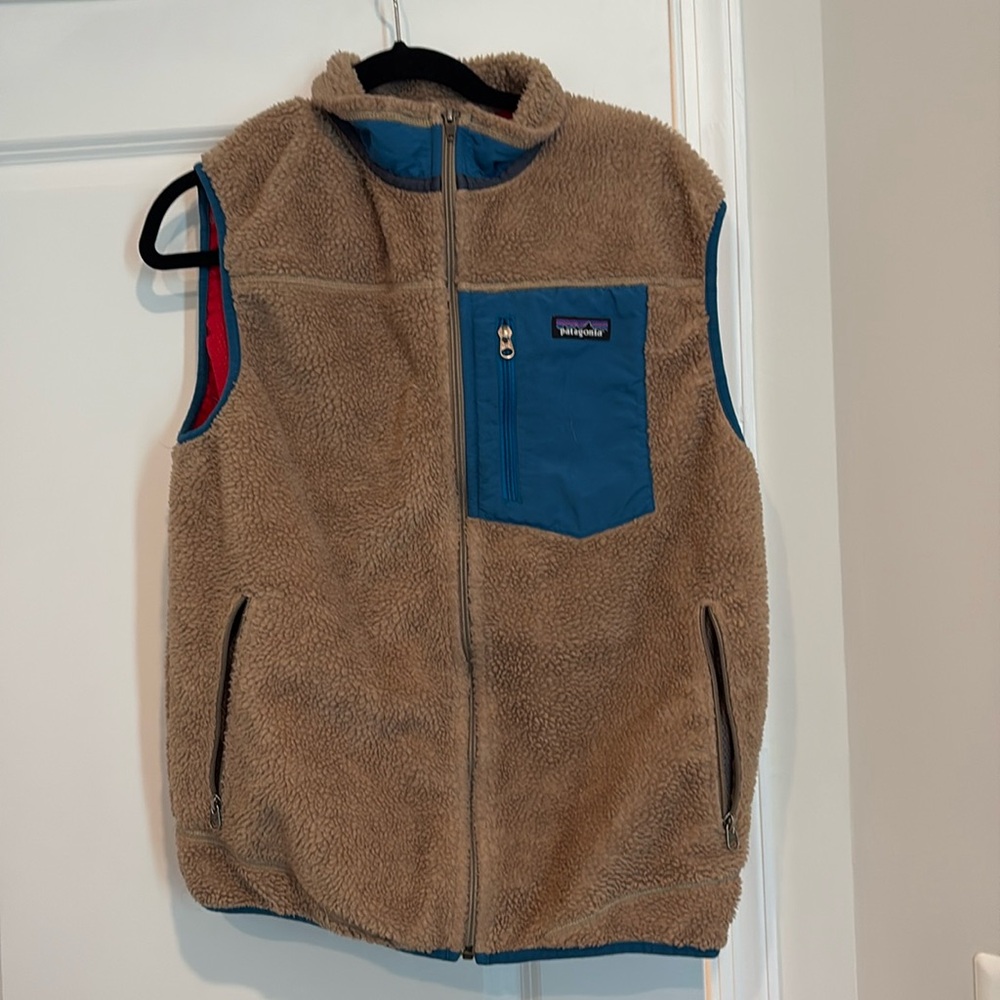 Patagonia is Sherpa vest